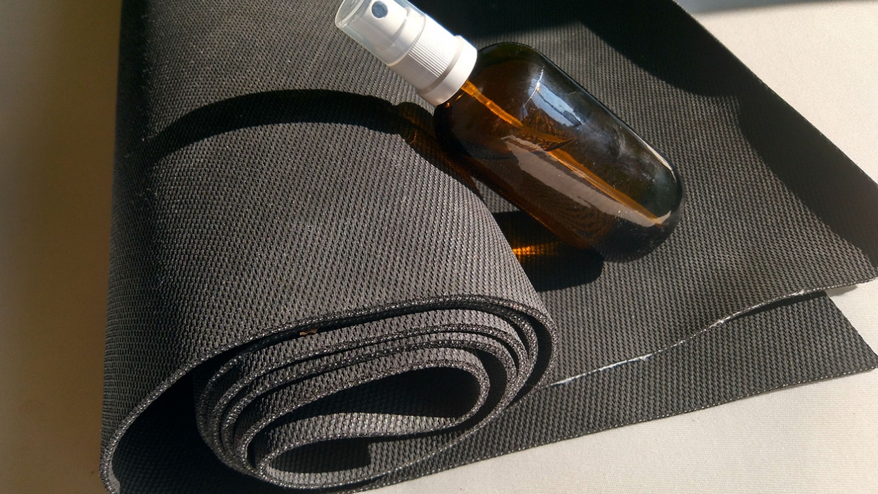 DIY Yogamattenspray Mach' mal wieder sauber! Plantiful
